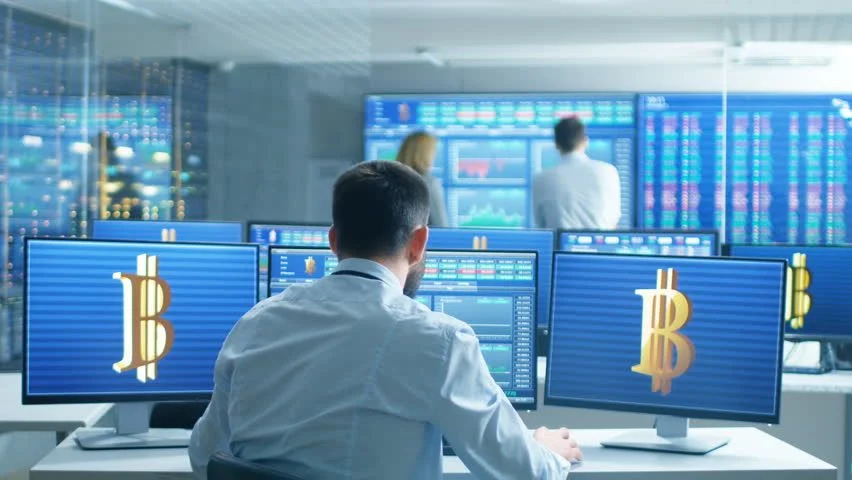 DEXs: Trading Crypto Without Centralized Intermediaries