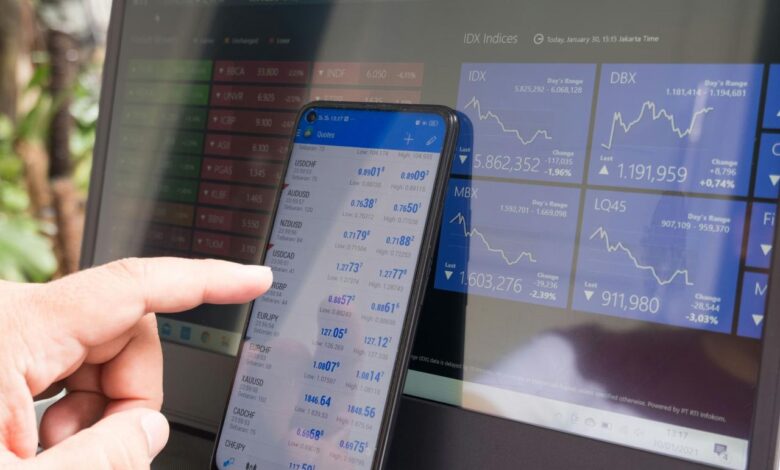 black android smartphone turned on screen